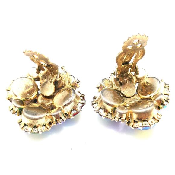 Vintage 1960s Red Aurora Borealis Rhinestone Clip Earrings, Gold Plated - Picture 8 of 10